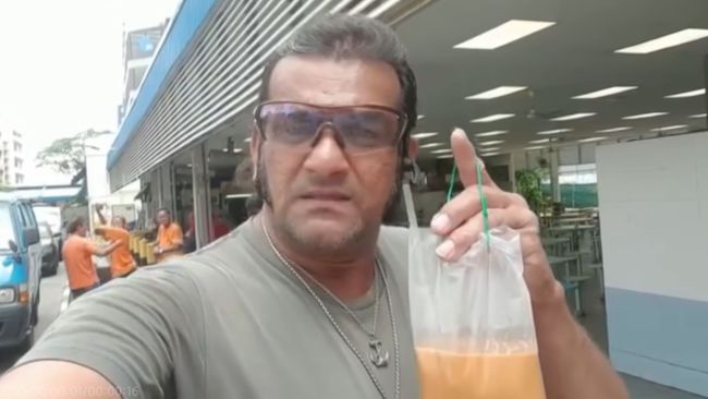 A Punjab man based in Singapore, Gurdip Singh, otherwise known as yum cha gor/饮茶哥/yin cha ge, recently become a Chinese internet sensation